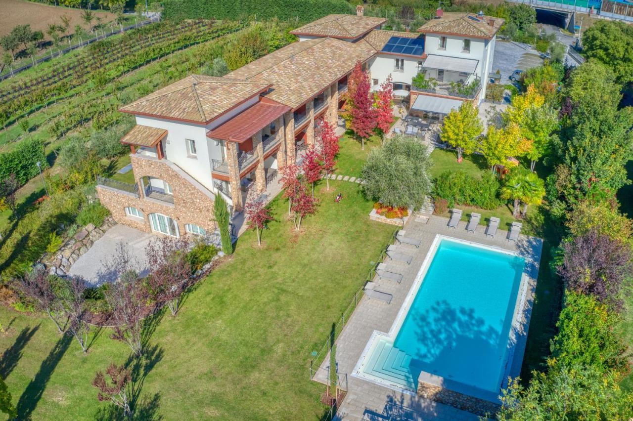 Agriturismo Corte Aurea Desenzano del Garda Eksteriør billede