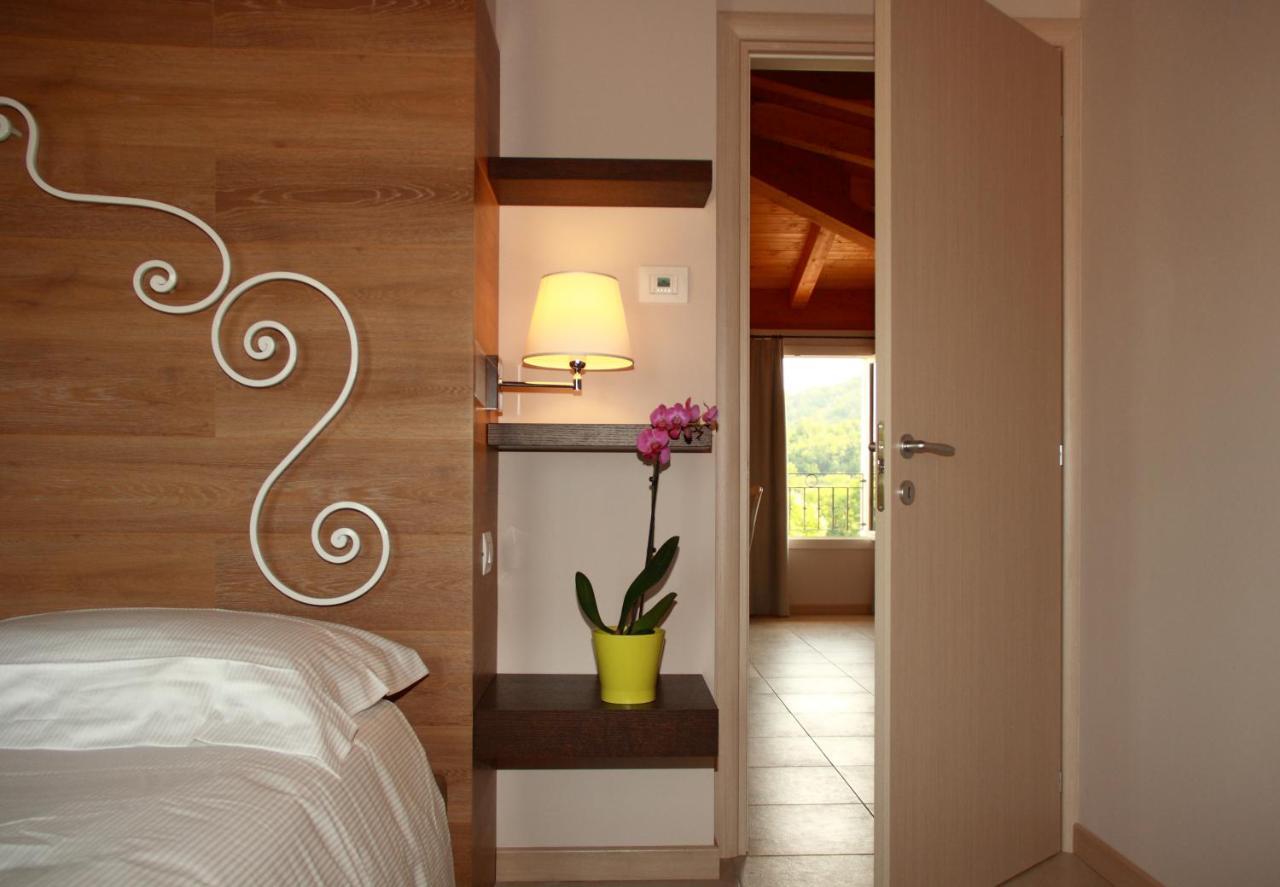 Agriturismo Corte Aurea Desenzano del Garda Eksteriør billede
