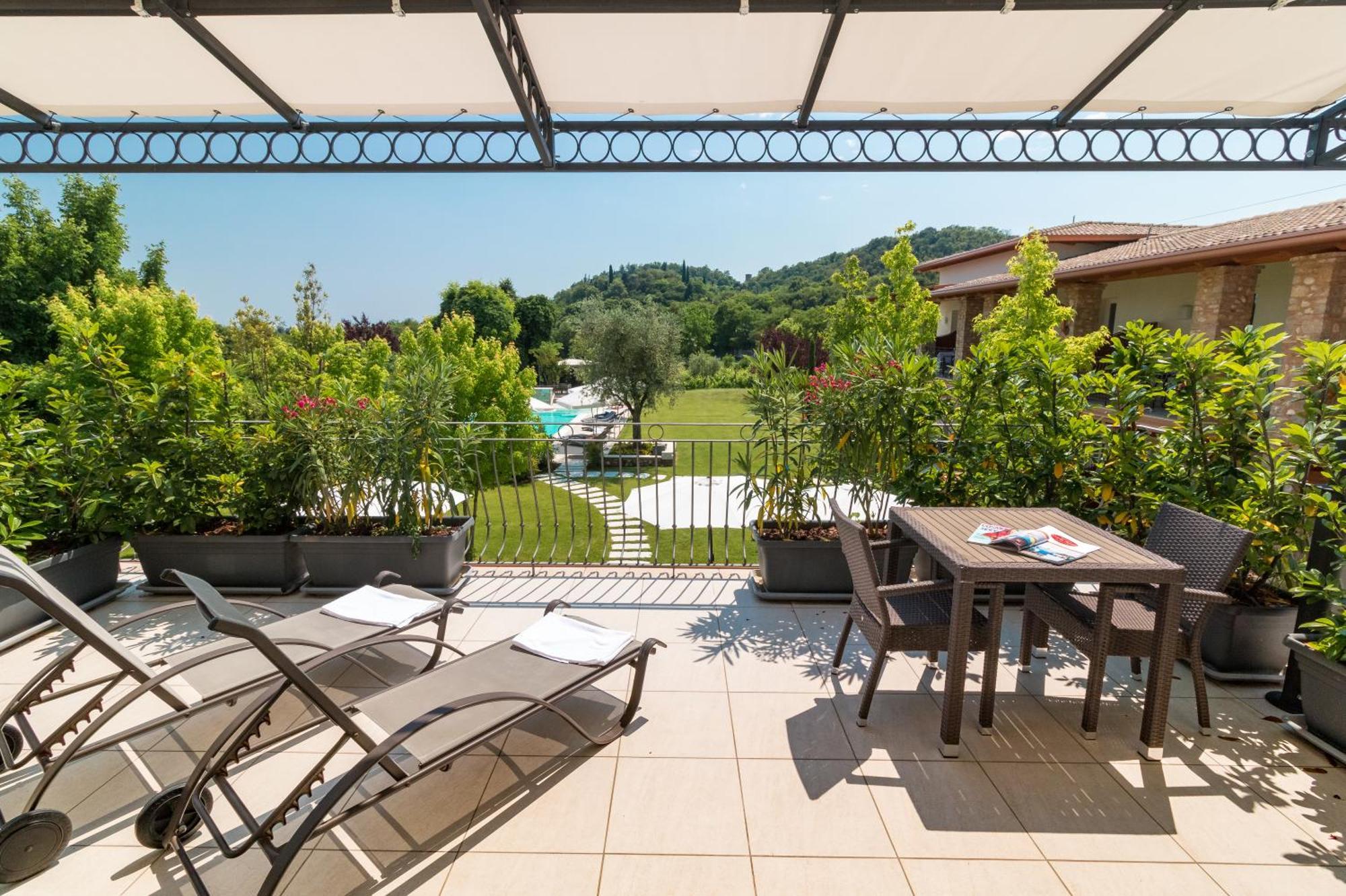 Agriturismo Corte Aurea Desenzano del Garda Eksteriør billede