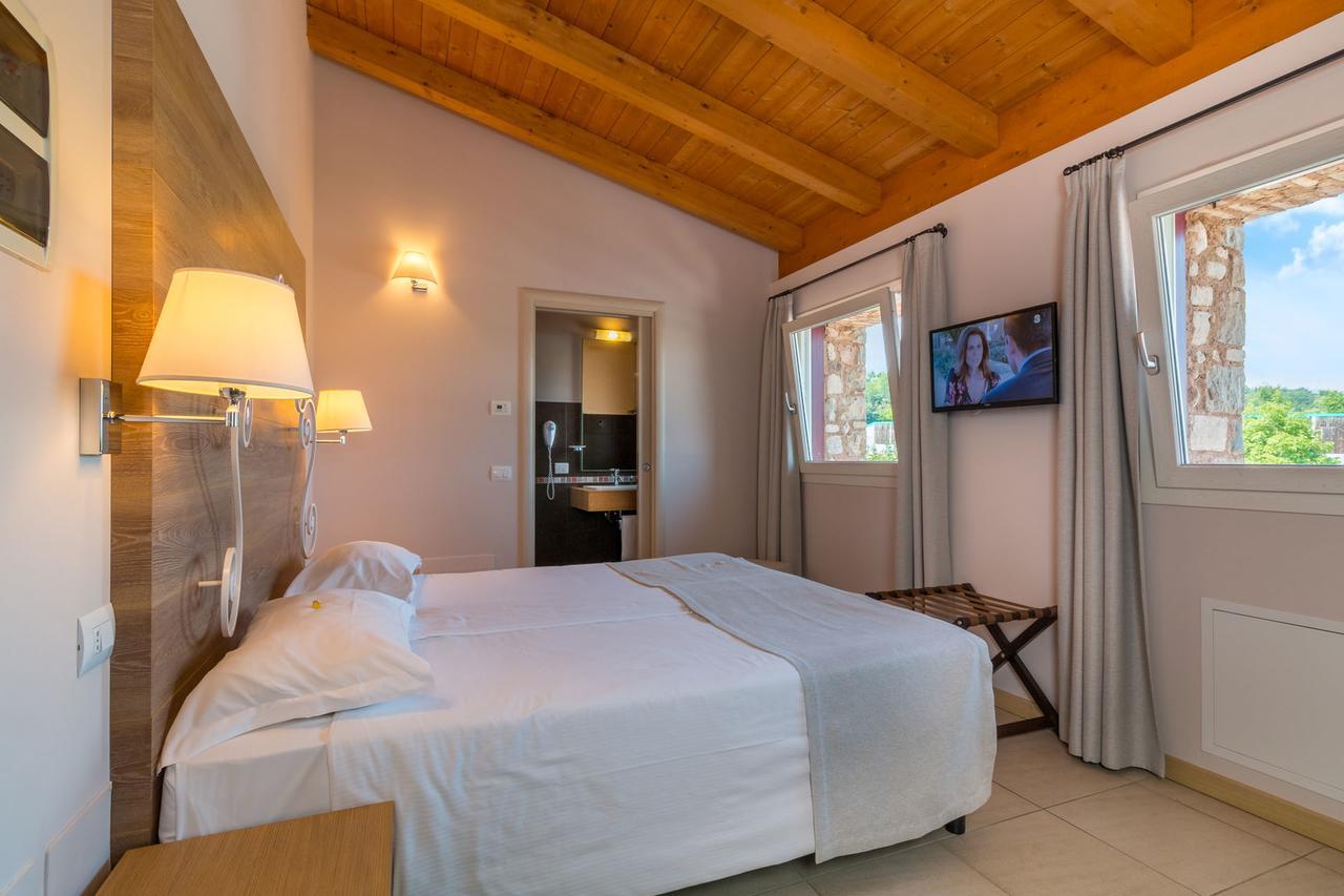 Agriturismo Corte Aurea Desenzano del Garda Eksteriør billede