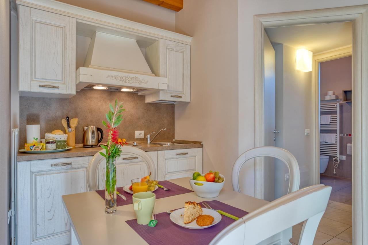 Agriturismo Corte Aurea Desenzano del Garda Eksteriør billede