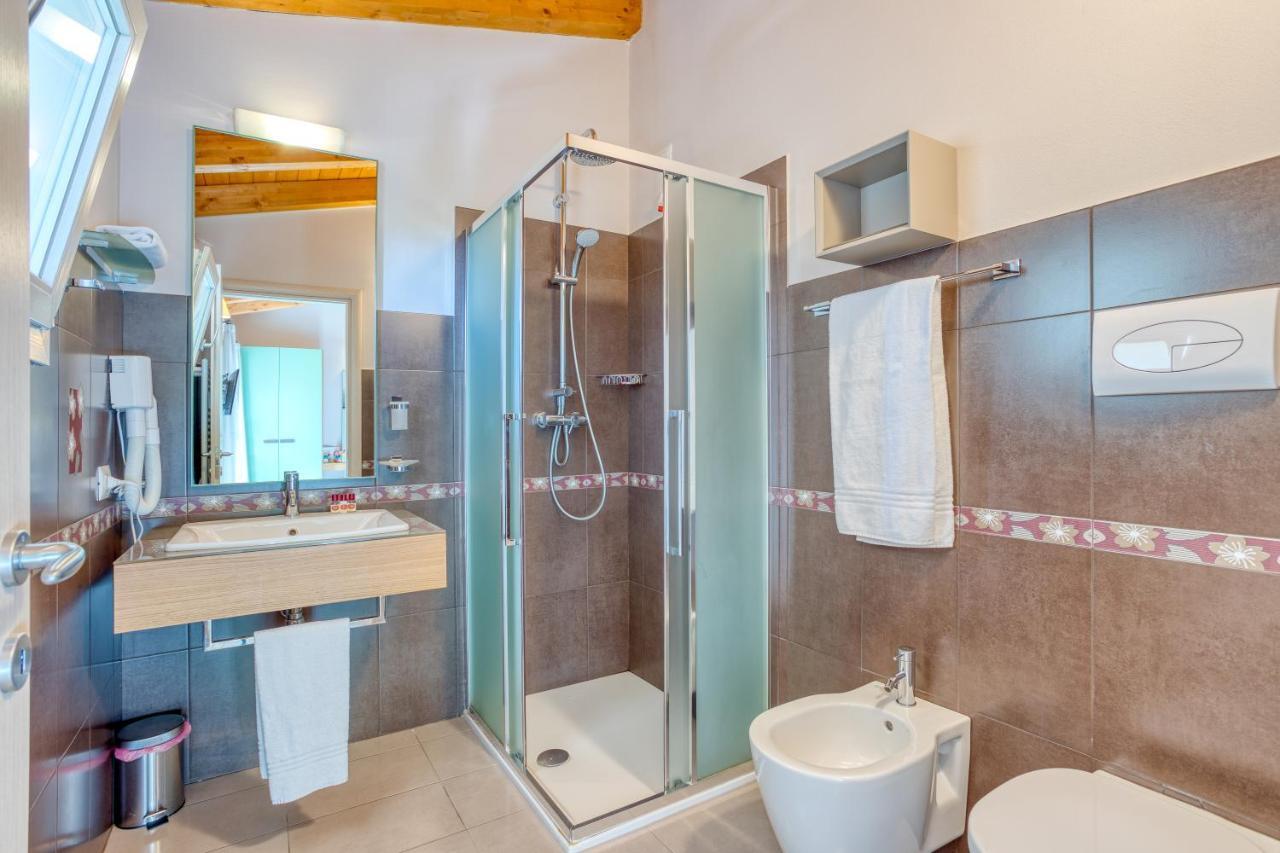 Agriturismo Corte Aurea Desenzano del Garda Eksteriør billede